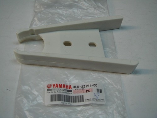 Strip slide chain eyelet shoe - strip,