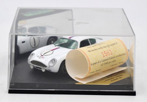 The cast aston martin - cast, 1/43"
