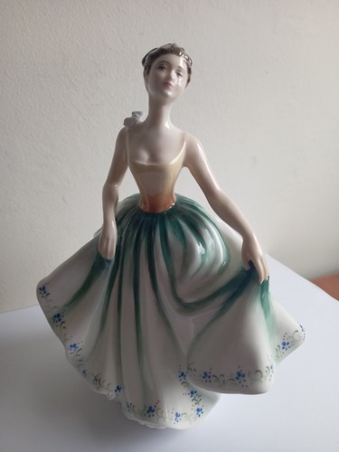 Royal doulton figurine - royal,