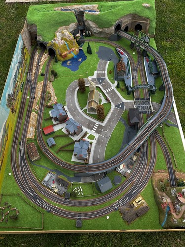 Hornby gauge layout with - hornby, oo
