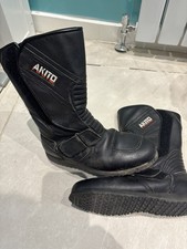Akito Black Leather Boots