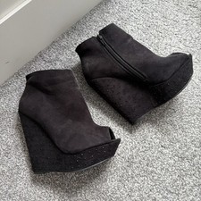 Gorgeous Forever 21 Black Faux