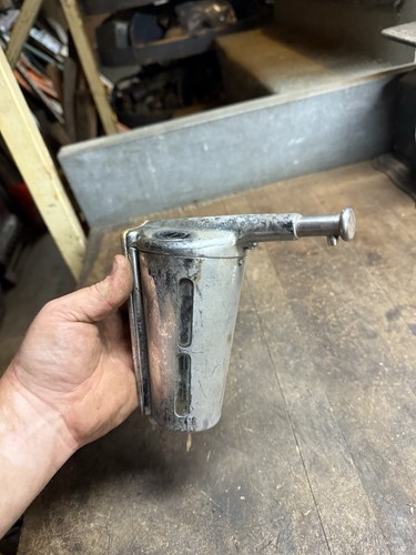 Bathroom gas station - station, hand