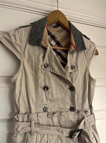 Burberry beige sleeveless - burberry,