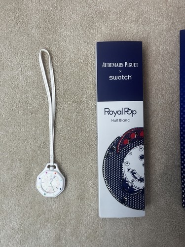 Swatch royal pop - x,