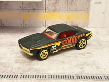 HOT WHEELS 67 CAMARO   NEW
