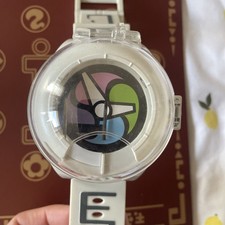 Yo- Kai Watch & Medallion Collectors Binder/ Folder With 35 Medals -Hasbro 2015*