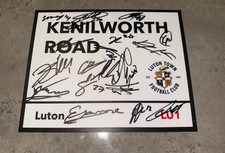 LUTON TOWN FC SIGNED 2026