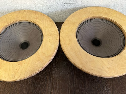 Two speakers böhm 30 60w - speakers, 30-60w