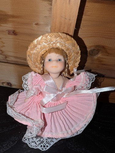 Tiny haunted doll chloe - tiny,