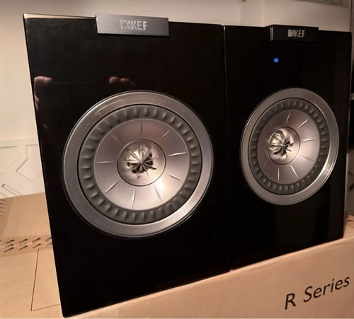Kef r100 black - black, standmount