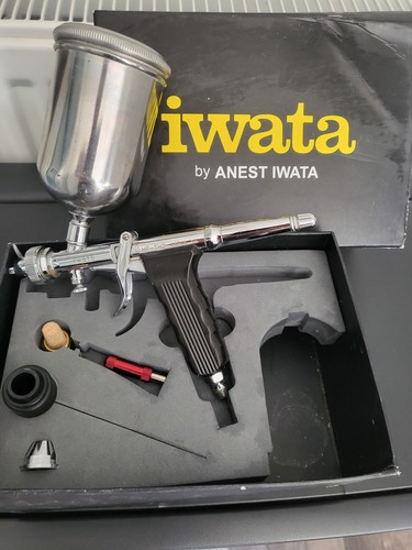 Iwata airbrush spraygun hp - ,