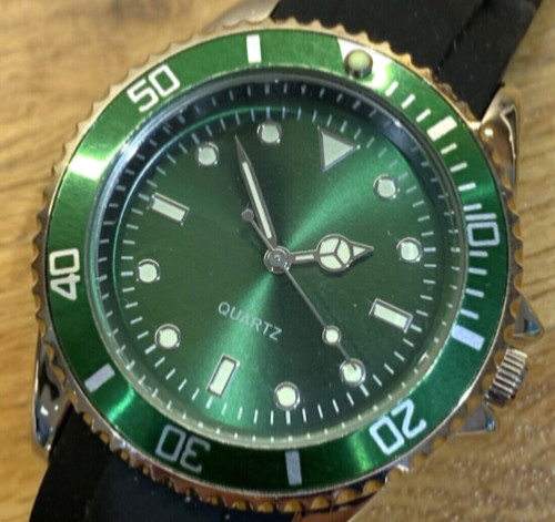 Green sterile dial divers