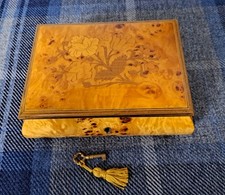 Beautiful Vintage Reuge Inlaid Burr Wood Music / Jewellery Box