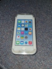Apple iPod Touch 16GB 6th Gen