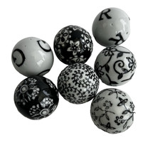 Mini Carpet Balls Coffe Table