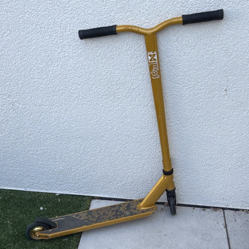 Fuzion gold black push - gold/black, stunt