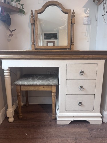 Solid oak dressing - oak, table