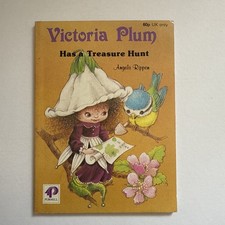Vintage Victoria Plum Book