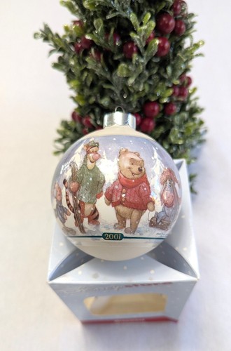 Disney store pooh piglet - pooh,