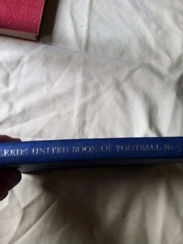 Rare book leeds united - book, f