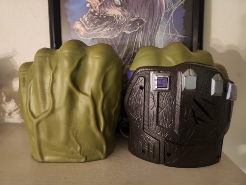 Incredible hulk smash - incredible, fists