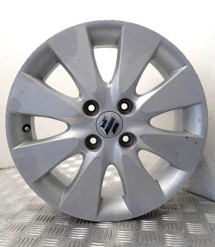 Suzuki splash silver - 15,