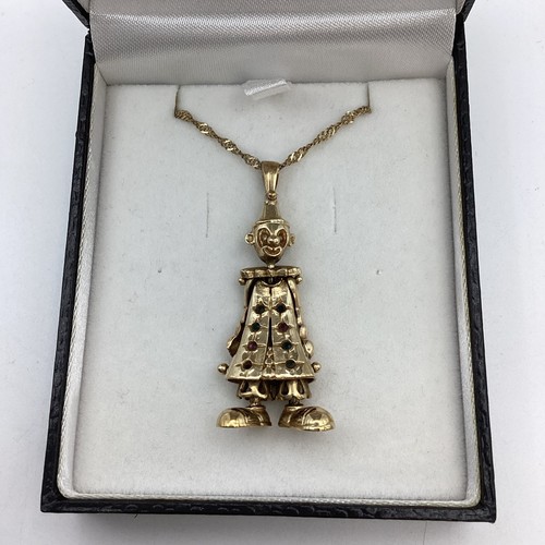 9ct gold articulated clown - gold,