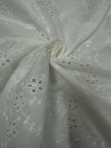 Off white with flowers - with,