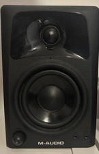 M-Audio AV32 3" Active Desktop