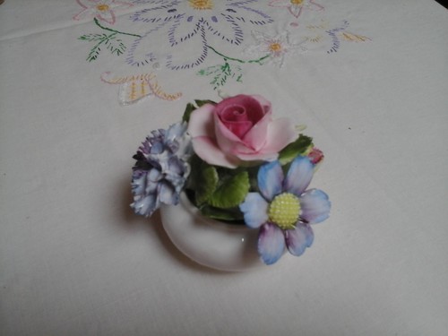 Royal adderley floral bone - royal,