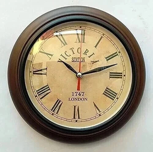 Victoria station clock inch - victoria,