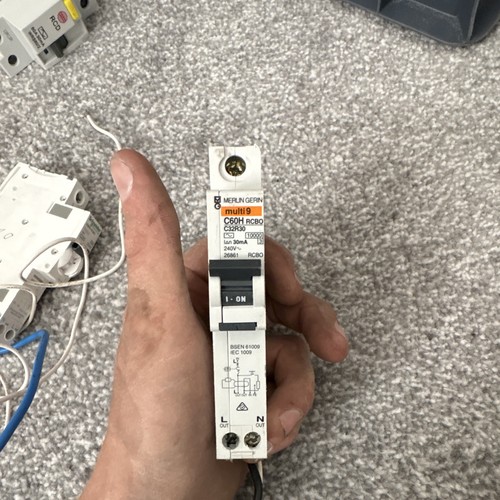 Merlin gerin multi c60h - 9, rcbo