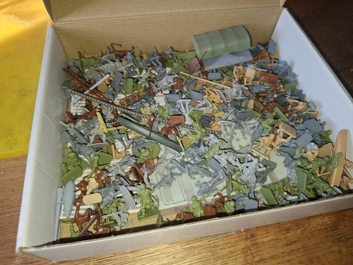 Miniature army figures large - miniature,