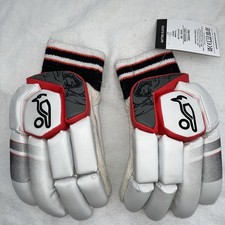 Kookaburra Cricket Batting