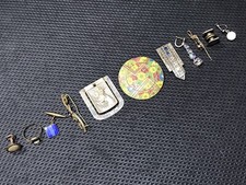 11x Antique broochs & Earrings Joblot