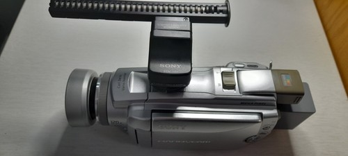 Sony dcr hc85e digital - --,