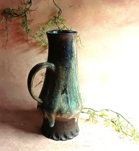 Studio pottery medieval - pottery...,