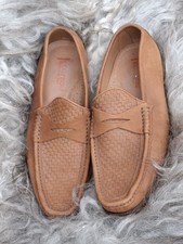 Men's Shoes Size 10 Tan  Suede Italian Style Loafer.