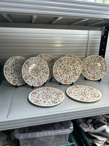 Set dinner plates - a,