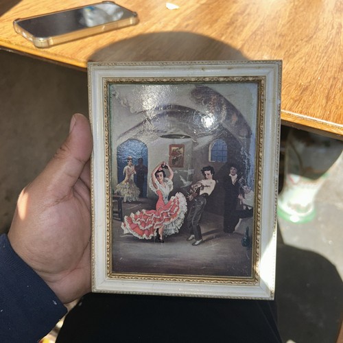 Madryn vintage miniature - a,