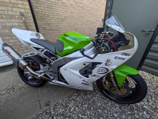 Kawasaki Ninja ZX-636 track bike