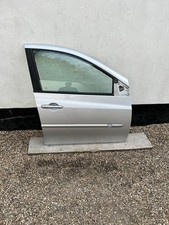 RENAULT CLIO MK3 DRIVER SIDE FRONT DOOR O/S/F IN SILVER TED69 2005-2012