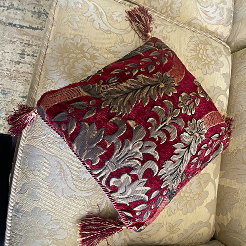 Riva arabesque red gold - red,