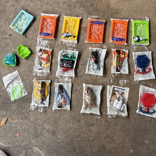 Kelloggs toys job lot - toys,