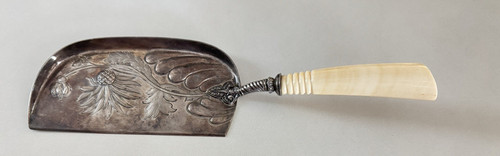 Rare repoussé antique 1919 - repoussé,