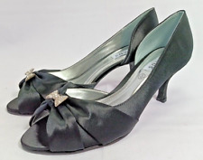 Woman's Lexus peep toe black