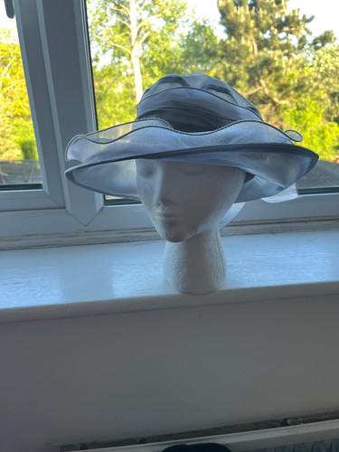Sensational silver tulle - sensational, hat
