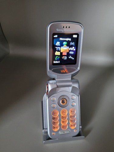 Sony ericsson w300i - sony,