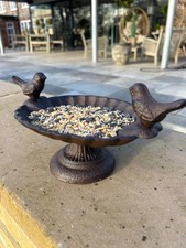 Cast Iron Stand Bird Feeder Seed Nut Birds Garden Gift Ornament Decoration Feed
